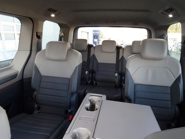 T7 Multivan 2.0 TDI DSG Life / Advanced