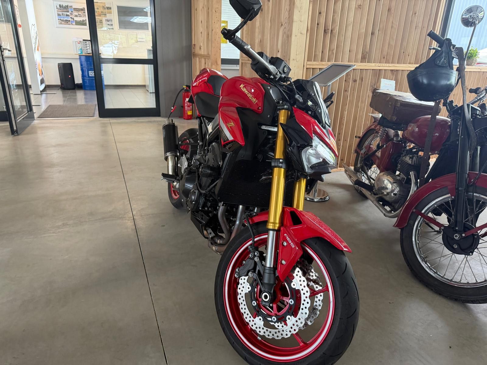 Fahrzeugabbildung Kawasaki Z900