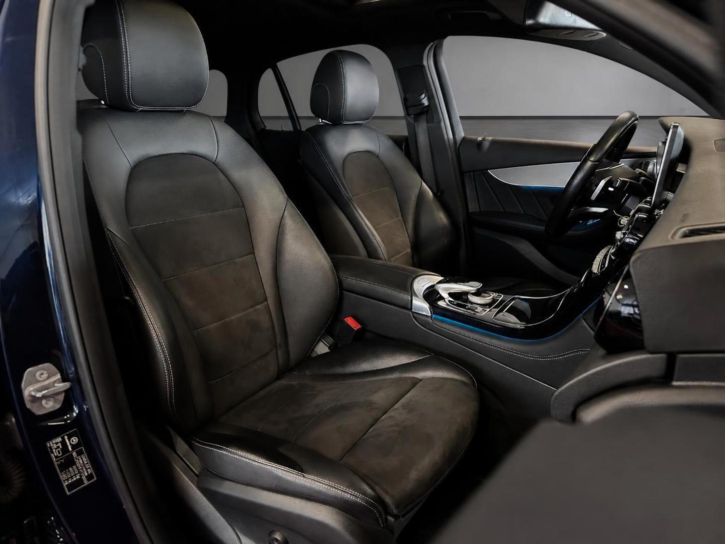 Mercedes-Benz GLC 300 AMG Line 4Matic * Schiebedach-Kamera