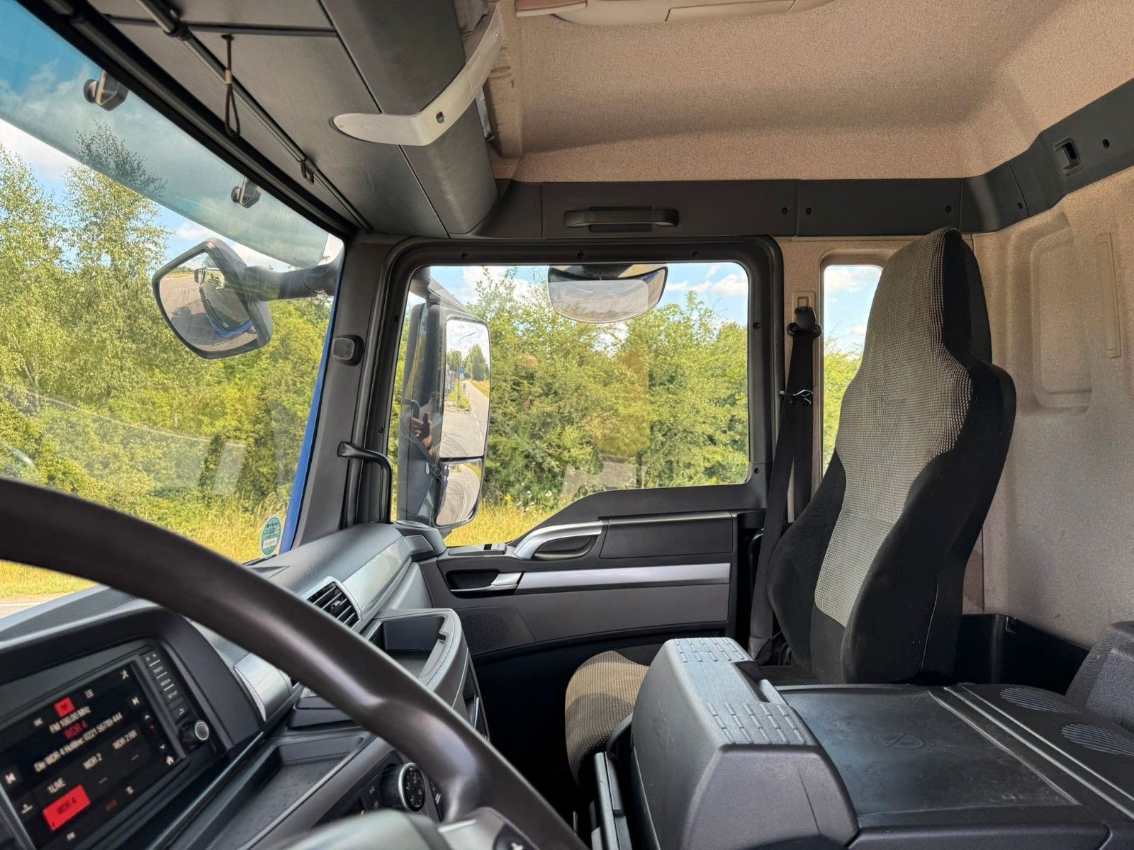 Fahrzeugabbildung MAN TGS 18.420 4X4 BLS 2 SK mit HIAB X-HiDuo 138 BS-
