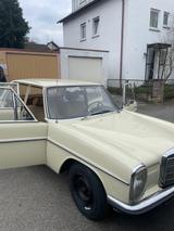 Mercedes-Benz 220 D/8 - 1. HAND, Restauriert, Scheunenfund TOP - gebrauchte Mercedes-Benz 220 aus dem Jahr 1971
