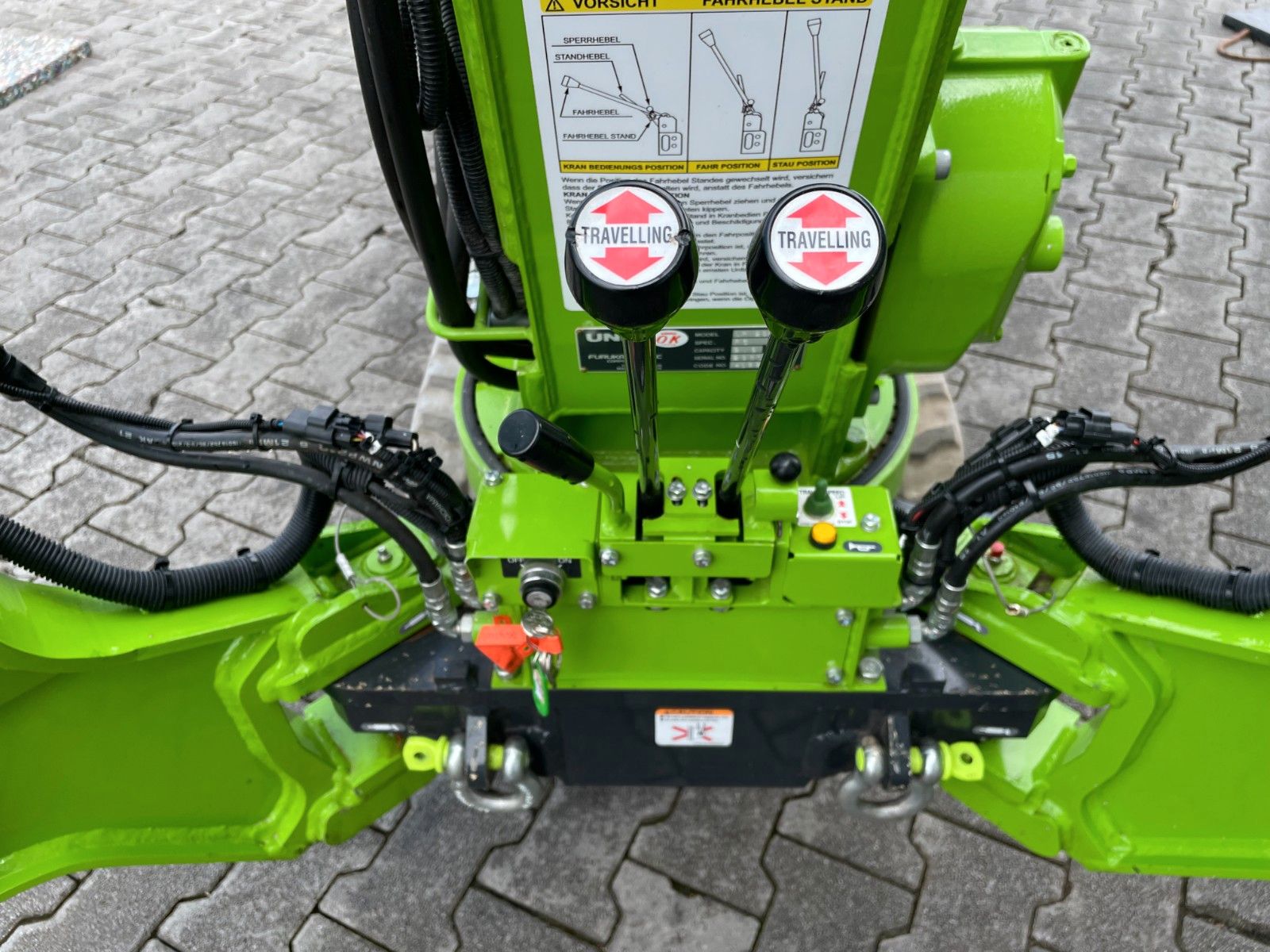 Fahrzeugabbildung Andere UNIC URW295CBE/ Raupenkran / 8,8m / 2,9t
