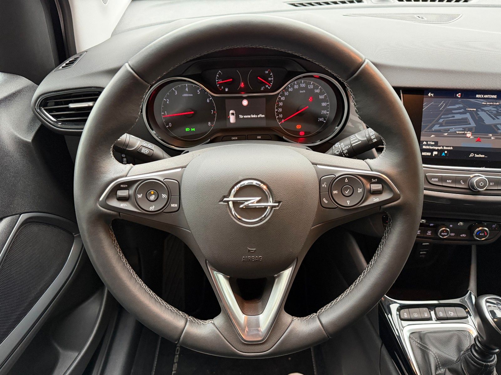 Fahrzeugabbildung Opel Crossland Elegance 110PS Navi/Kamera/Allwetter!