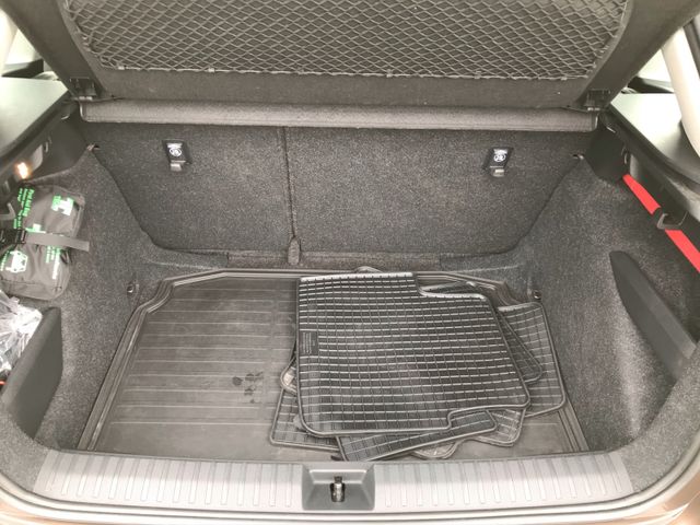 Kamiq Style 1.0 TSI 6-Gang*LED*RFK*SHZ*