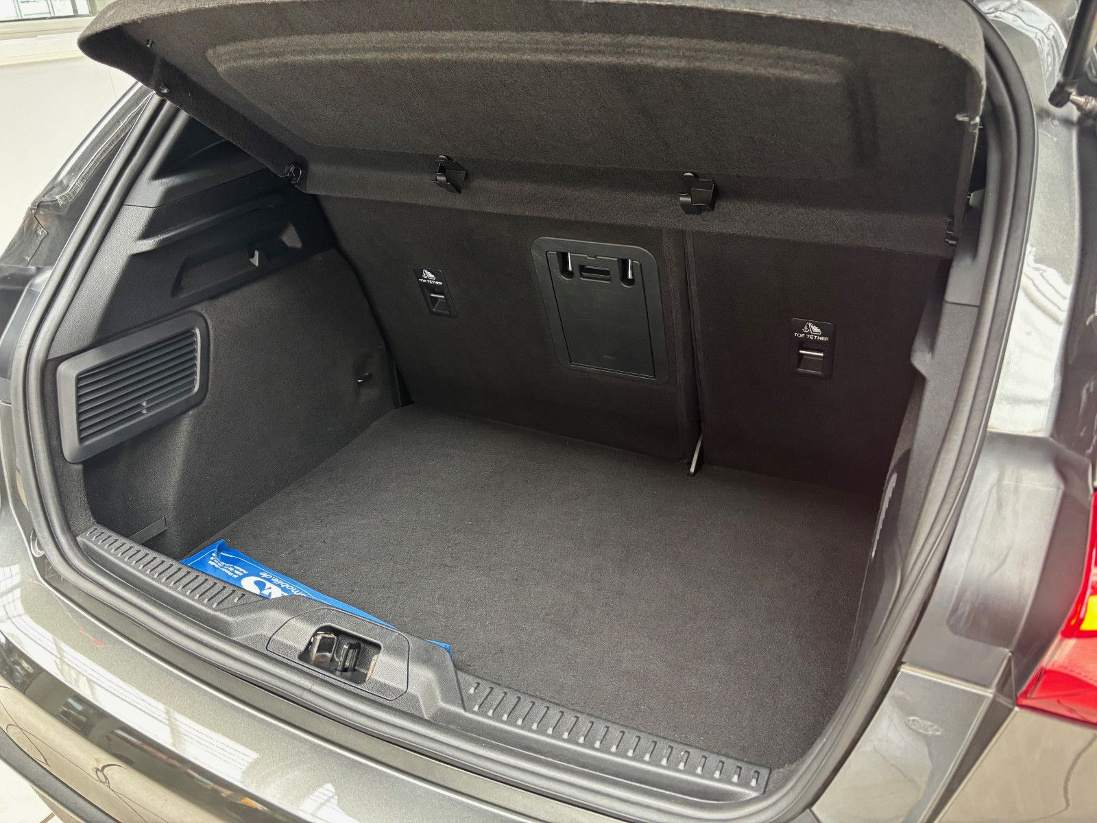 Fahrzeugabbildung Ford Focus  ST-Line +LED+Sport*