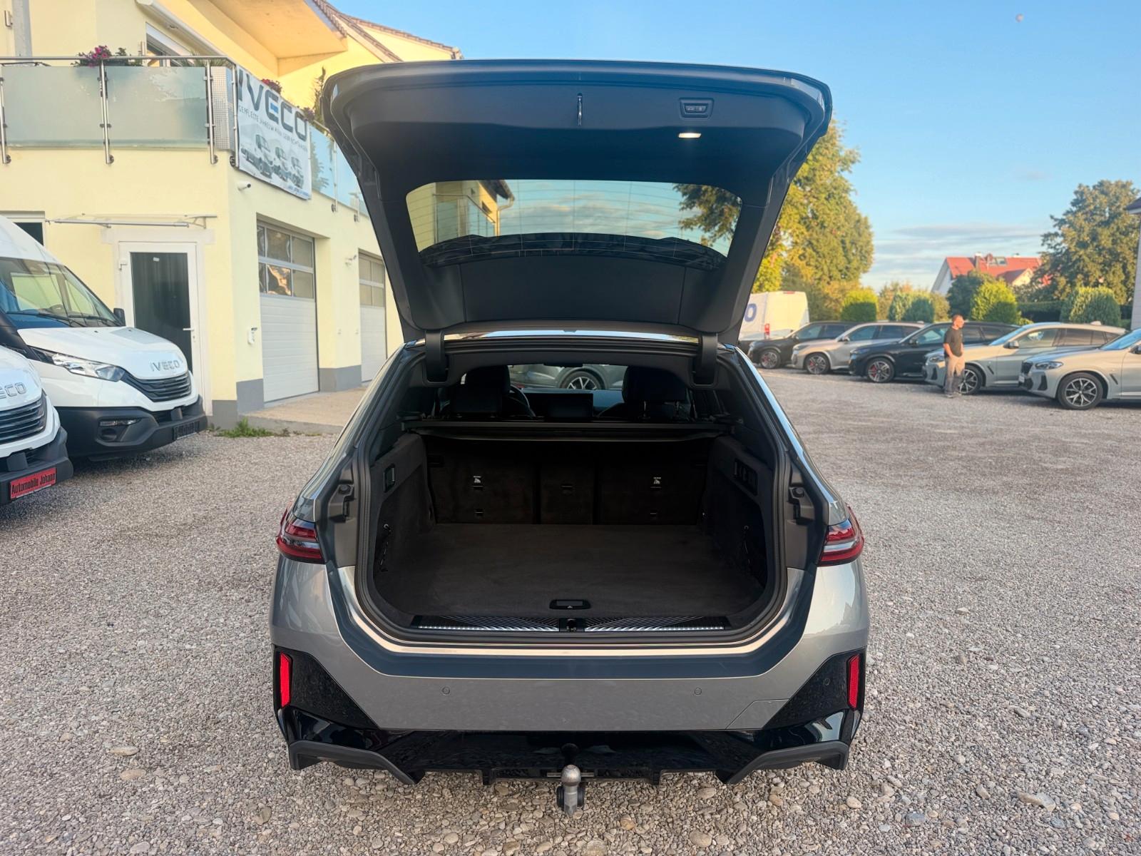 BMW 520 Touring M Sportpaket PRO AHK Sitzlüftung B&W
