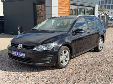 Volkswagen Golf - 1