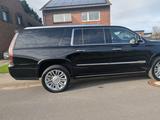 Cadillac Escalade 6.2 V8 Platinum ESV Autom. Platinum - Cadillac Escalade: Platinum