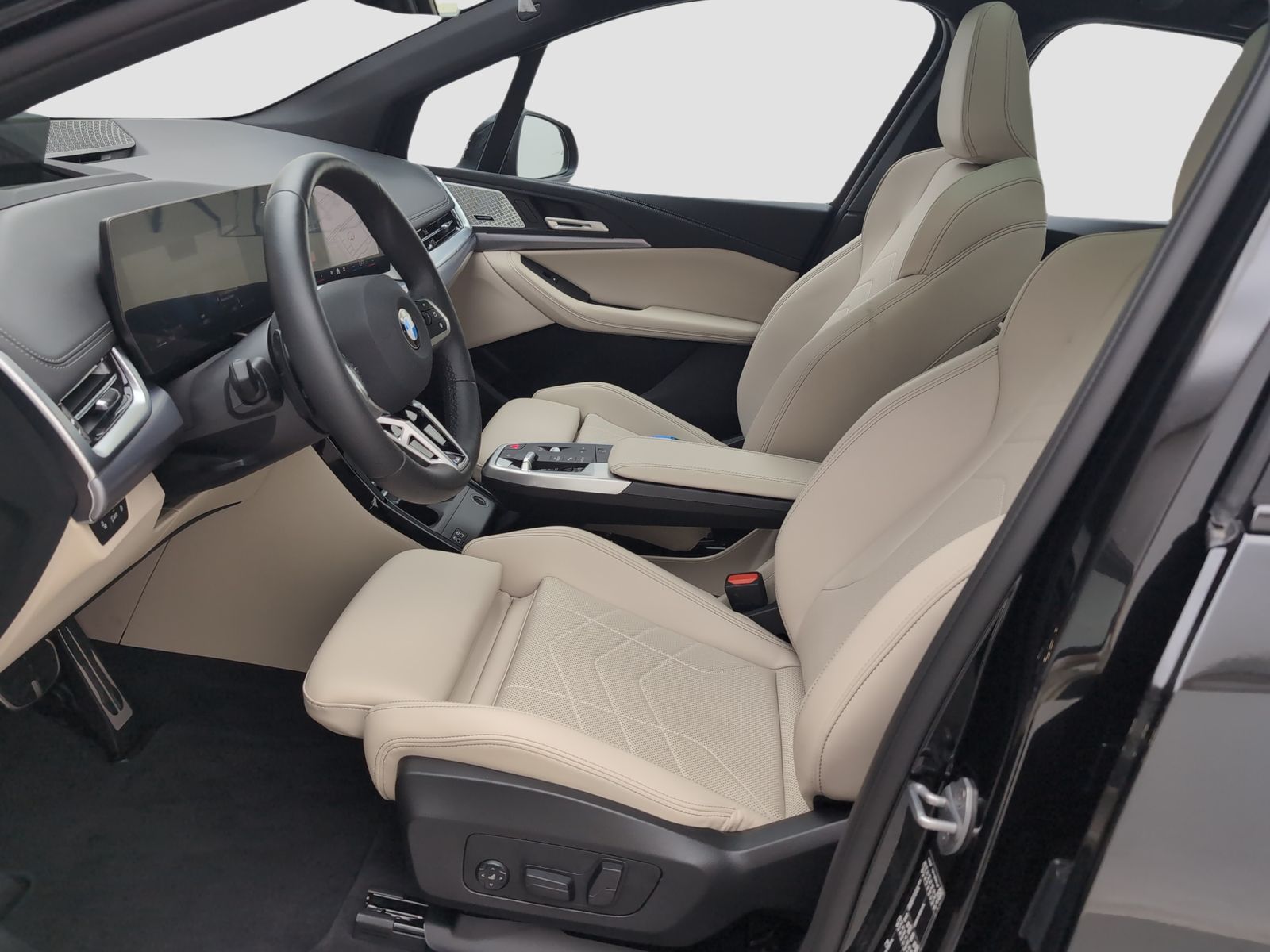 BMW 223 Active Tourer - Bild 9