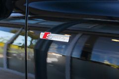 AUDI Q5 2.0 TDI / S-LINE / 21"/ BUSINESS/ AHK