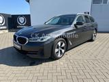 BMW 520d Touring/Navi/Leder/Head-Up/Kamera/LED/ACC