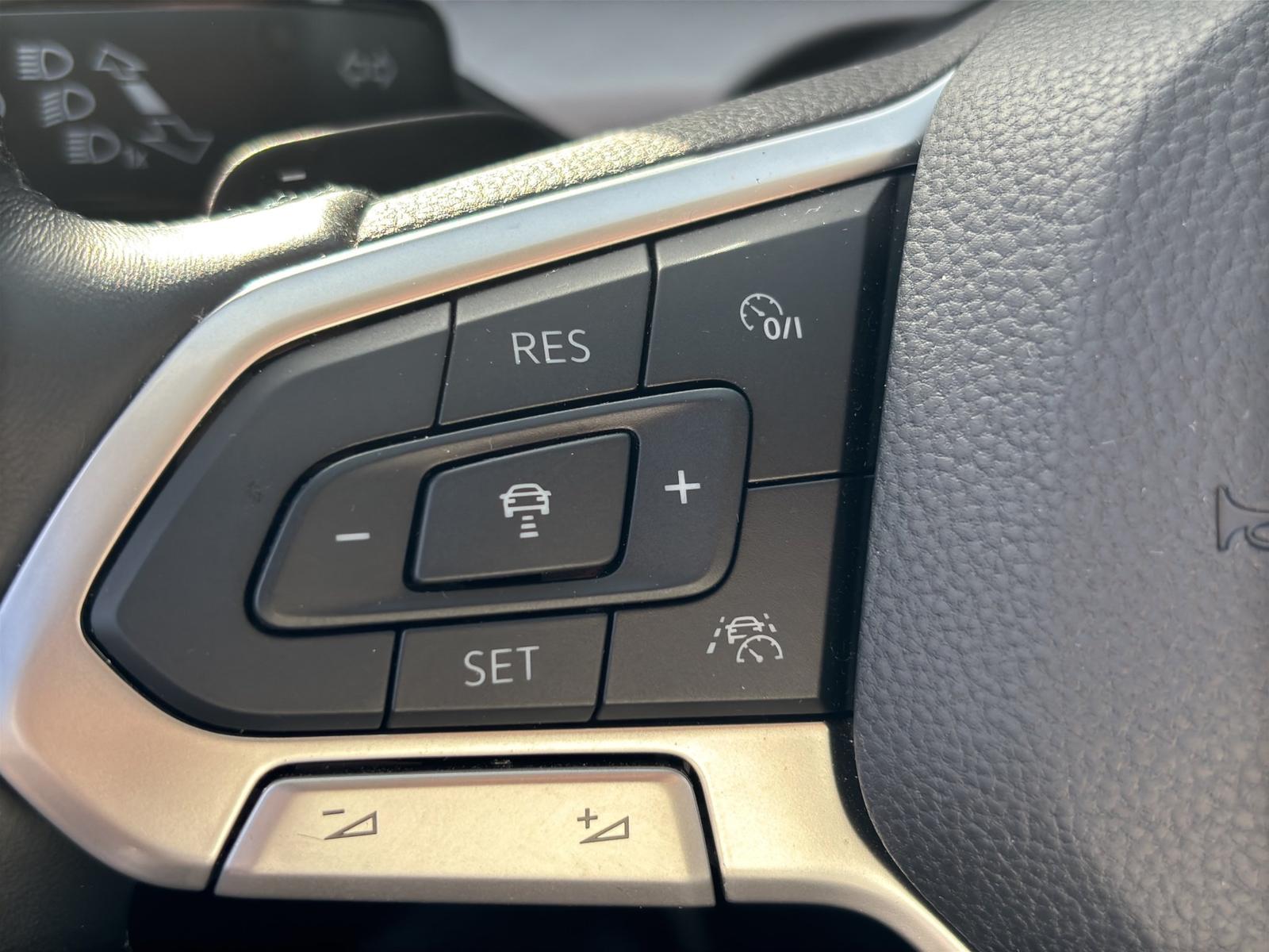 Volkswagen Golf Life 1.0 TSI DSG 110 PS ACC NAVI Kamera, миниатюра 20
