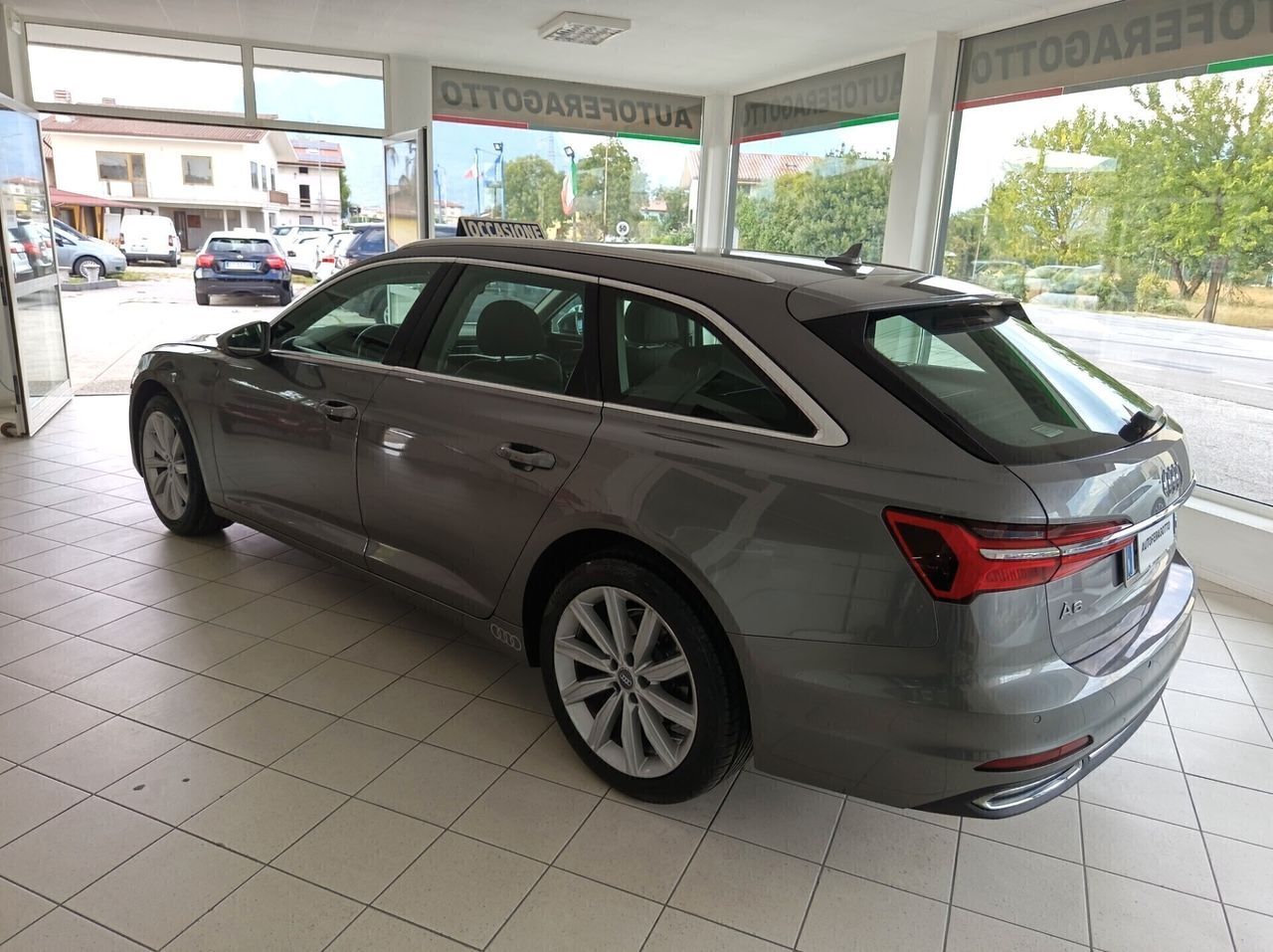 Audi A6 Avant 40 2.0 TDI S tronic Business -2019 imagem 2