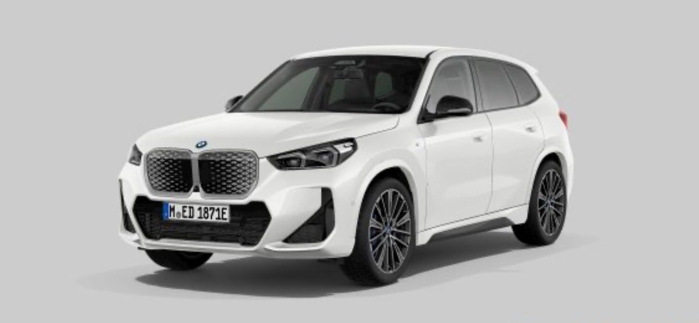 BMW iX1 30 M Sport LivePR HUD H/K  AHK A SITZE 20 imagem 3