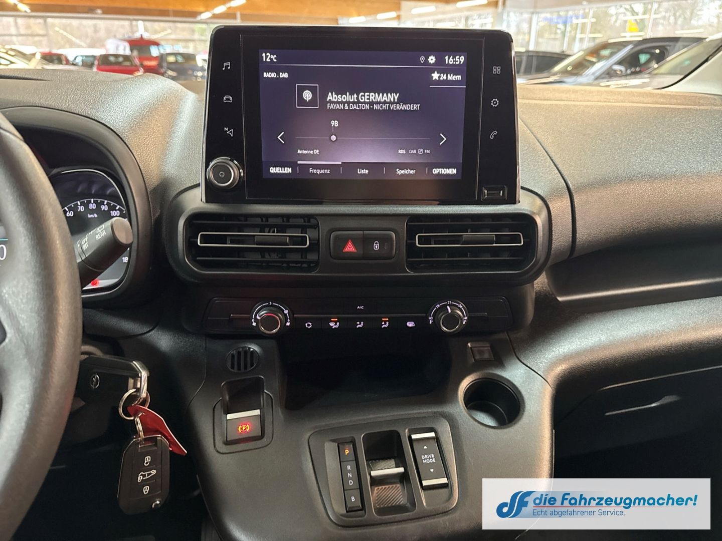 Fahrzeugabbildung Opel Combo E Cargo - e Edition XL Apple CarPlay Andro