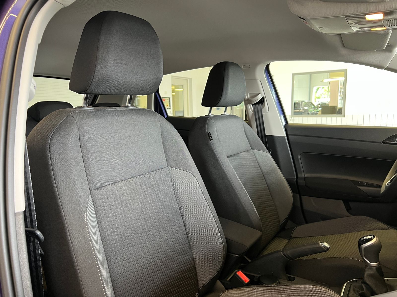 Fahrzeugabbildung Volkswagen Polo Life 1.0 TSI *LED, App Connect, PDC, Kamera