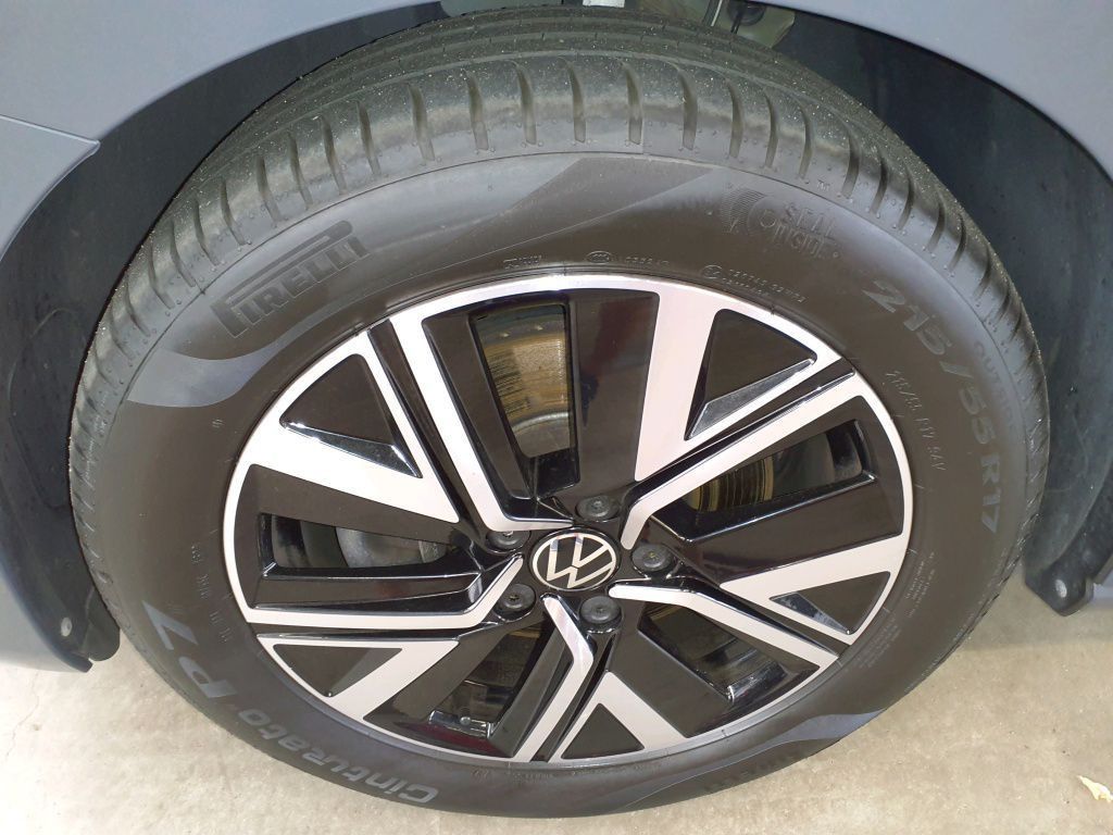 Volkswagen Touran Highline 2.0 TDI SCR Tempo*Nav*PDC*RFK*SH