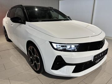 Fotografie 3 des Opel Astra Sports Tourer 1.2 Turbo Automatik GS