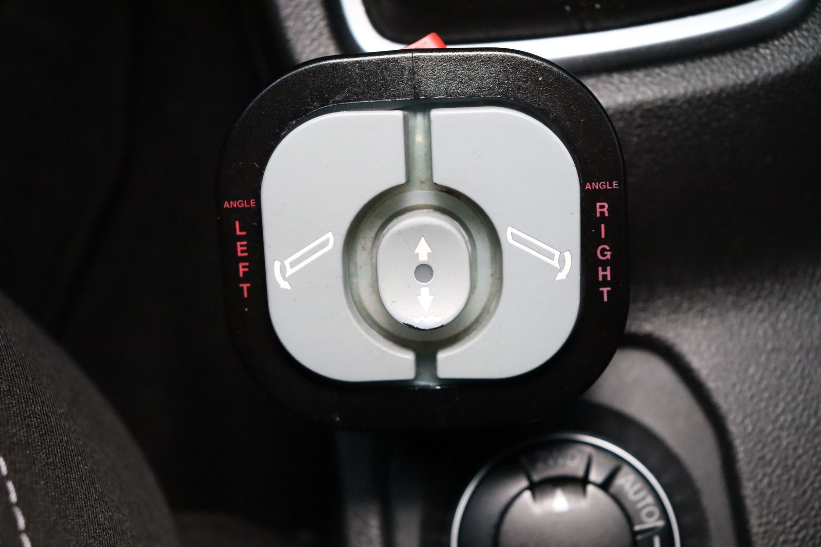 Fahrzeugabbildung Dacia Duster Prestige WINTERDIENST 4x4 * RFK * AHK