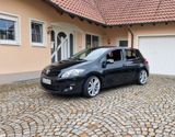 Toyota Auris 2.2 D-CAT Facelift - Toyota Auris mit Diesel-Antrieb: 2.2
