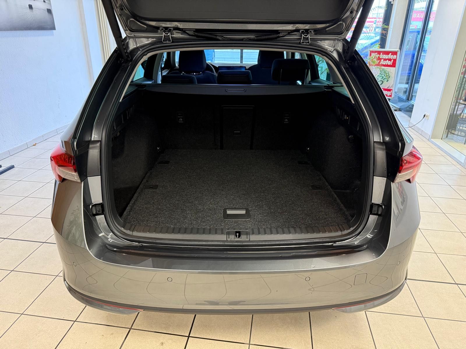 Fahrzeugabbildung SKODA Octavia Combi 2.0 TDI 110 kW Selection / AHK/LED