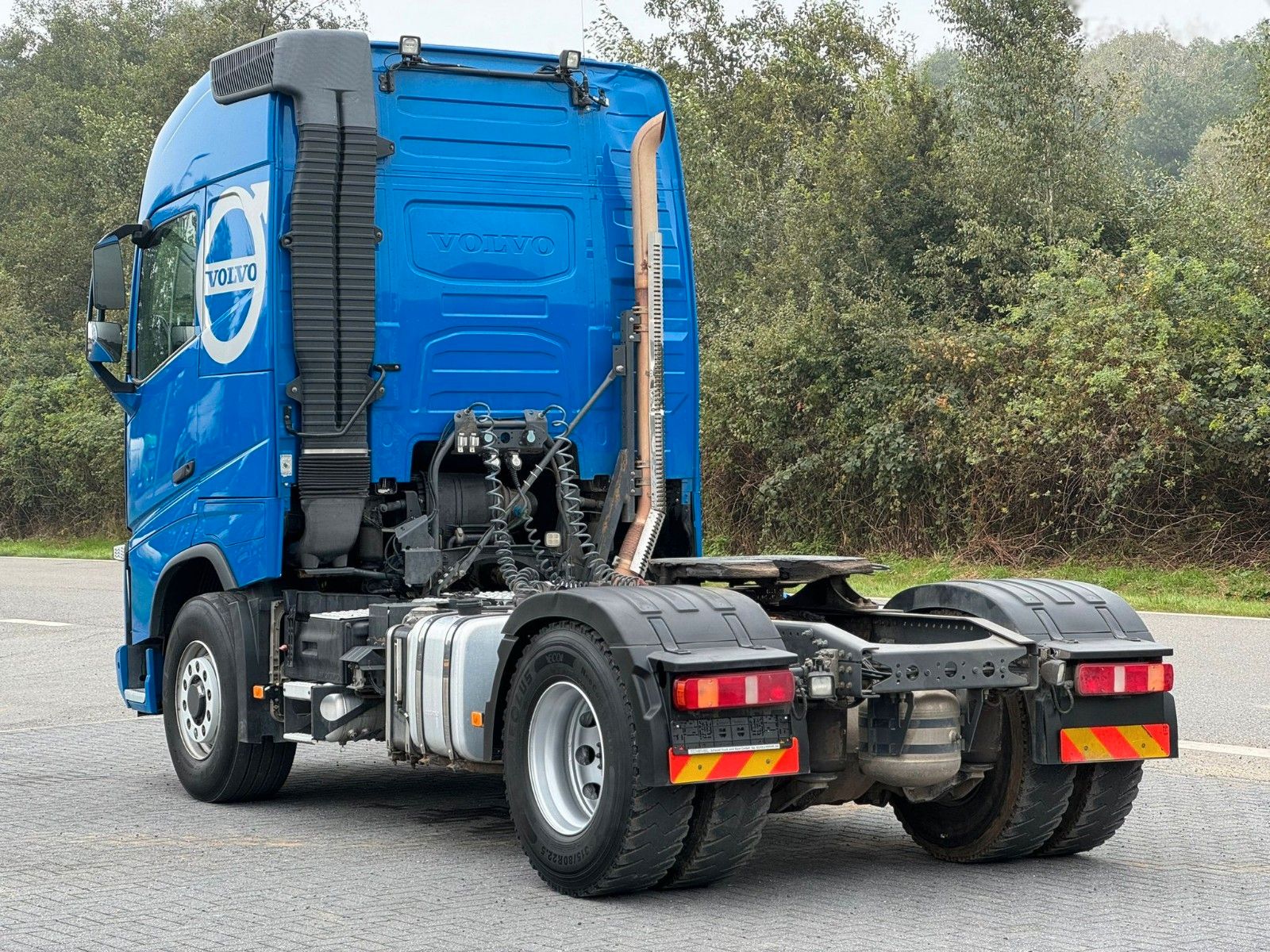 Fahrzeugabbildung Volvo FH 500 4x4H BL SA mit 2-Kreis-Hydraulik