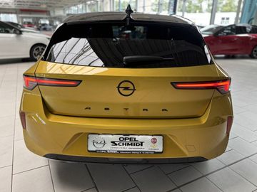 Fotografie 12 des Opel Astra 1.2 Turbo GS AHK
