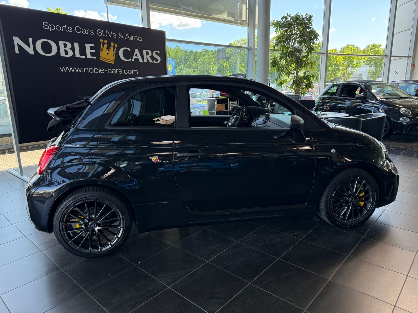 Fahrzeugabbildung Abarth 695C KLIMA NAVI ALU