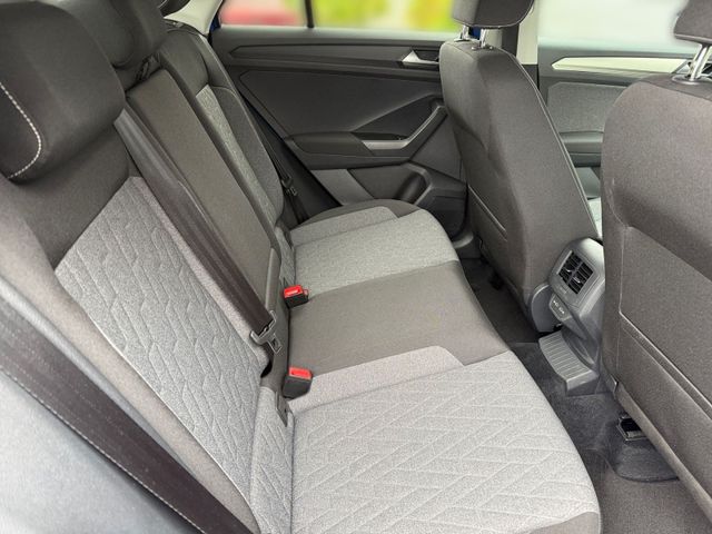 T-Roc 1.5 TSI DSG MOVE +LED+NAVI+ACC+KAMERA+ALU+