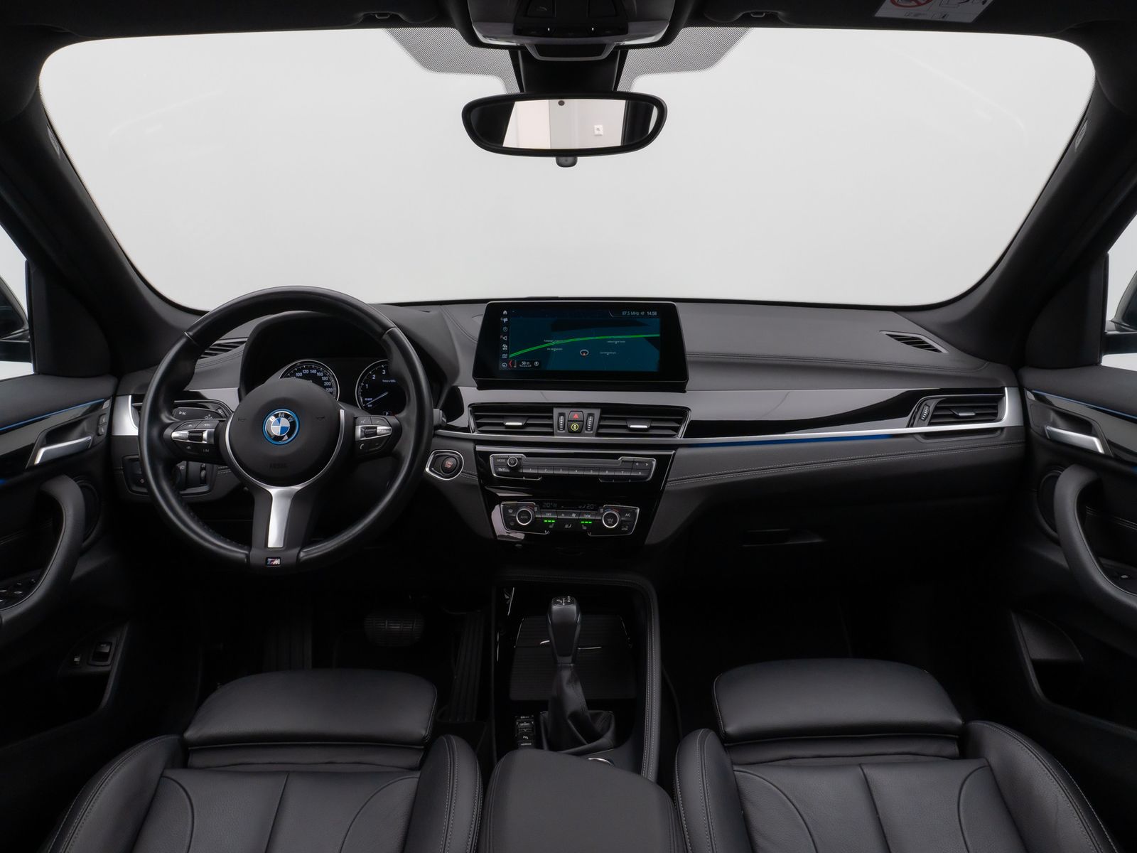 Fahrzeugabbildung BMW X1 xD25e Sport Line Kamera HUD DAB Komfort Navi+