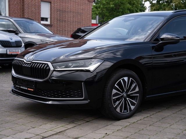 Superb Combi 2.0 TSI Selection 4x4 DSG AHK+MATRI