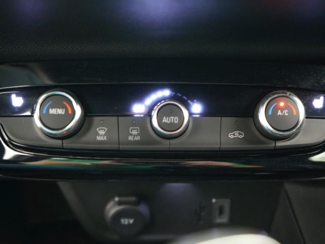 Corsa F FACELIFT GS+LED LICHT+NAVI+RÜCKFAHRKAMER