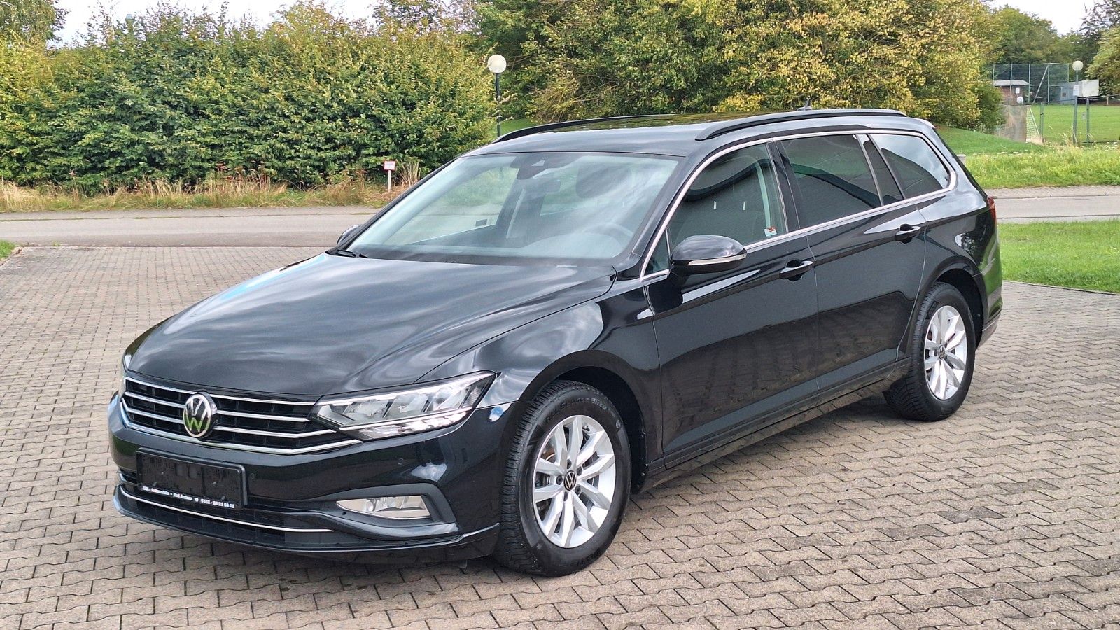 Volkswagen Passat Variant - 1