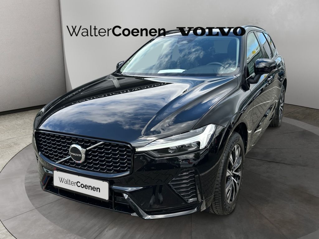 VOLVO XC60 B4 D Plus Dark