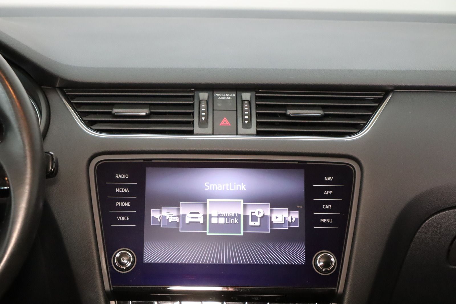 Fahrzeugabbildung SKODA Octavia Combi 2.0 TDI 4 x4 1. Hand Ambition