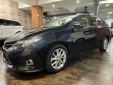 Toyota Auris Touring Sports 1.4 D-4D Lounge - Toyota Auris mit Diesel-Antrieb: 1.4