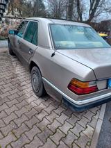 Mercedes-Benz 300 w 124 - Mercedes-Benz 300 W124 mit Diesel-Antrieb