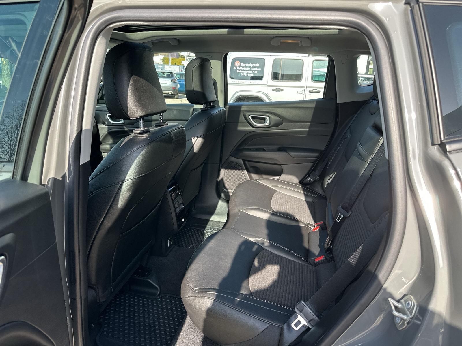 Jeep Compass Overland PHEV 241 PS*PANO*PREMIUM*SICHER