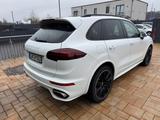 Porsche Cayenne Diesel Sport Design *2Hand *Pano *BOSE - Porsche Gebrauchtwagen in Gießen