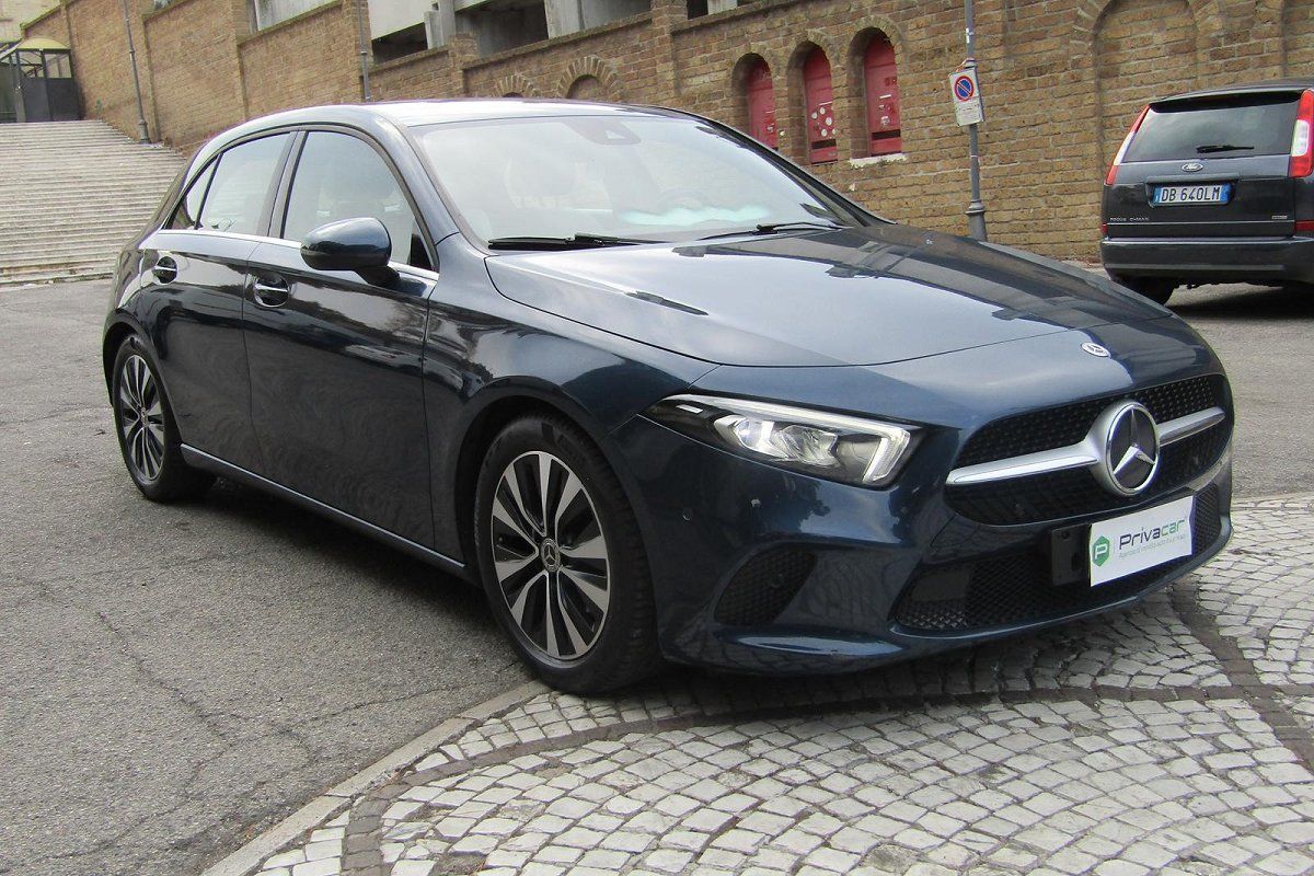 Mercedes-Benz MERCEDES A 180 Automatic Business imagem 3