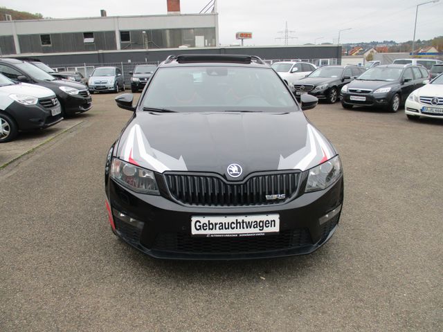 Skoda Octavia 2,0 TDI Combi RS DSG- Navi/ Pano/Kamera