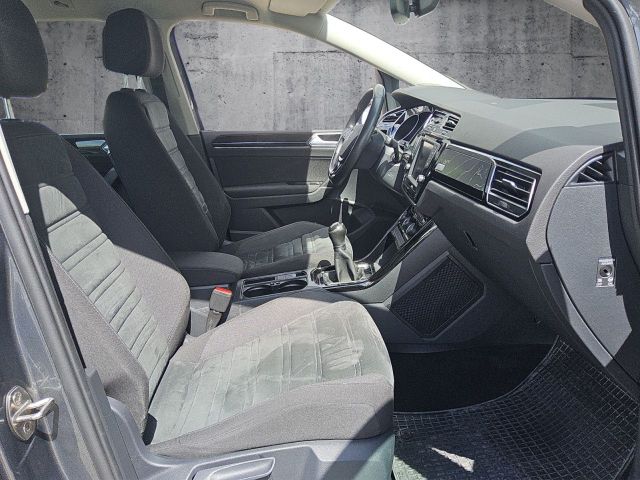 Touran Highline 2.0 l TDI 7 Sitze AHK Navi