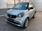 Smart ForTwo fortwo coupe Basis 52kW*AUTOMATIK* - Smart in Stuttgart