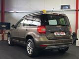 Skoda Yeti Ambition*AUTOMATIK*AHK*CARPLAYVOR.*SHZG*ALU - Skoda Yeti mit Benzin-Antrieb: Geländewagen