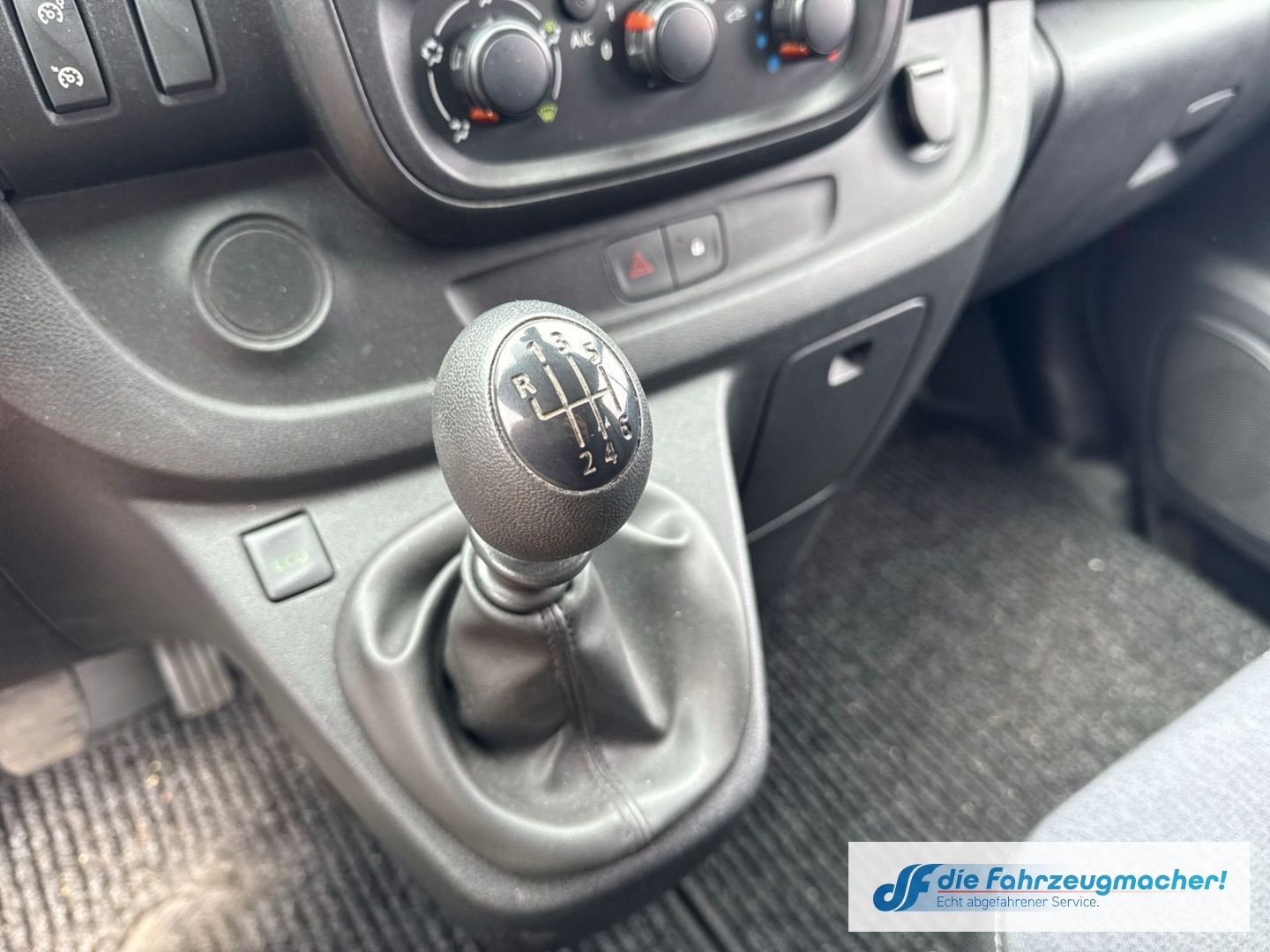 Fahrzeugabbildung Opel Vivaro B Kasten Combi L1H1 2,7t *7140 *EXPORT