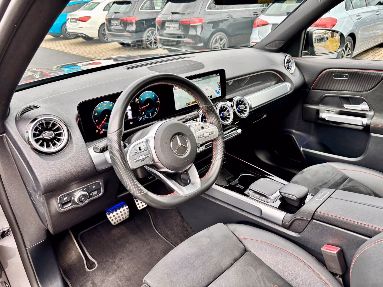 Mercedes-Benz GLB d AMG Line LED*Distronic*Pano*AHK*Night*, миниатюра 5