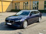 Volvo V90 D4 Momentum Pro Geartronic  - blaue Volvo V90