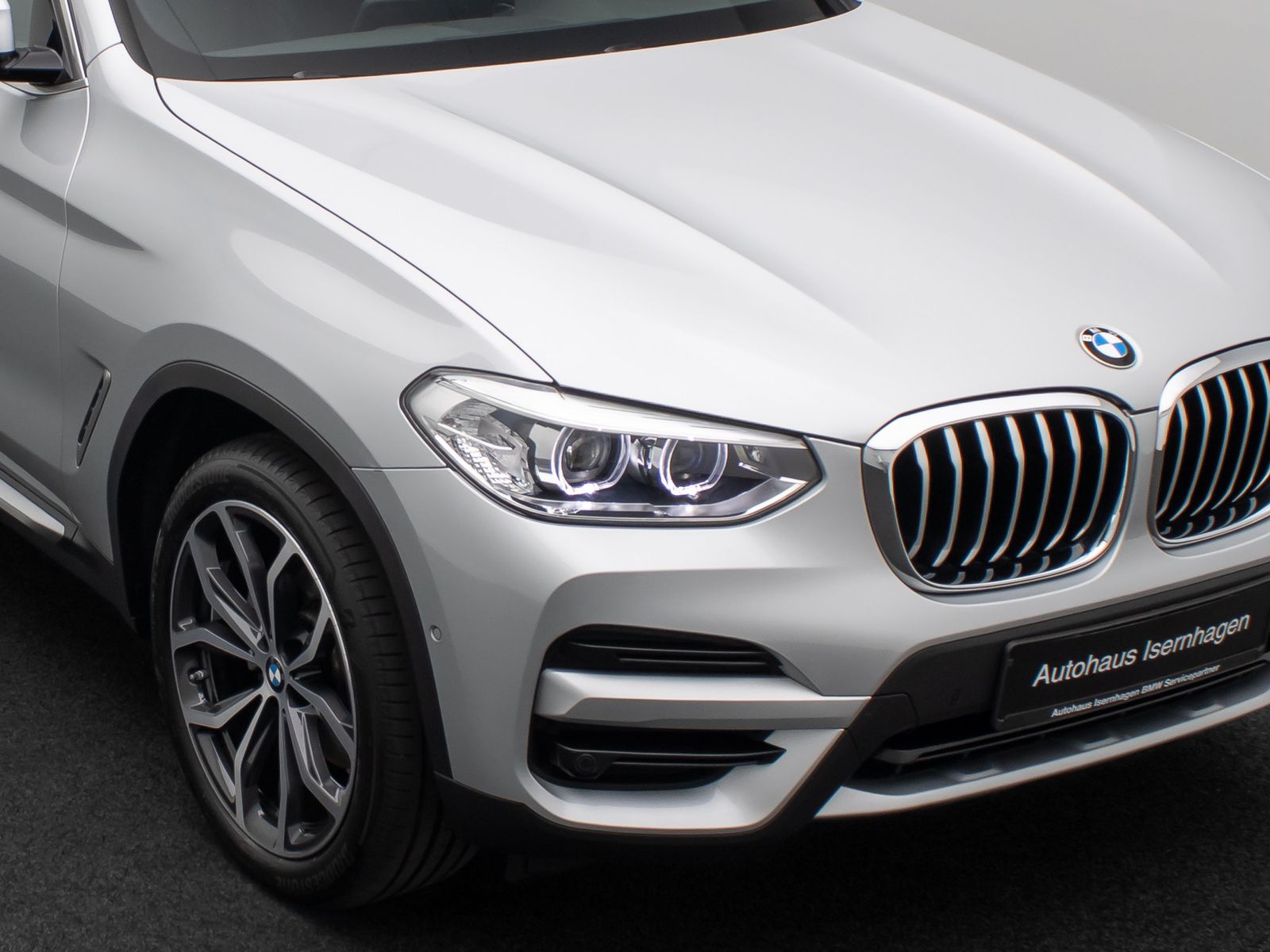 Fahrzeugabbildung BMW X3 xD20d  xLine Kamera DAB CockPit+AHK Sport 20"