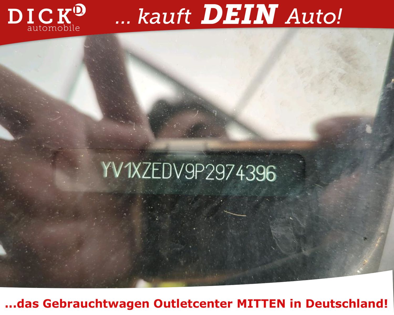 Fahrzeugabbildung Volvo XC40 Electric AWD Ultimate LED/ACC/NAVI/SHZ/H&K