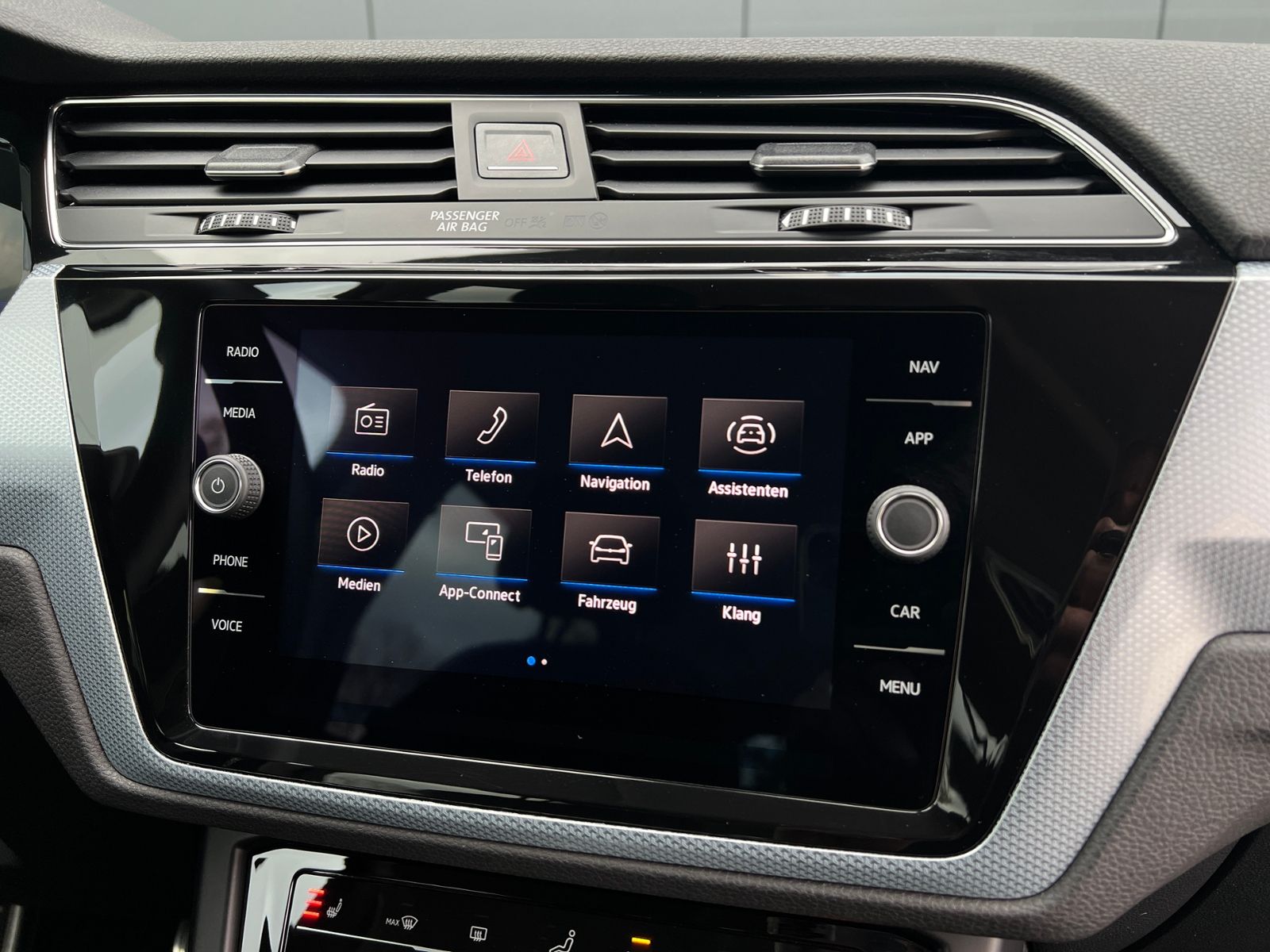 Fahrzeugabbildung Volkswagen Touran Goal 1.5 TSI DSG *AHK, IQ Light, ACC, Kam